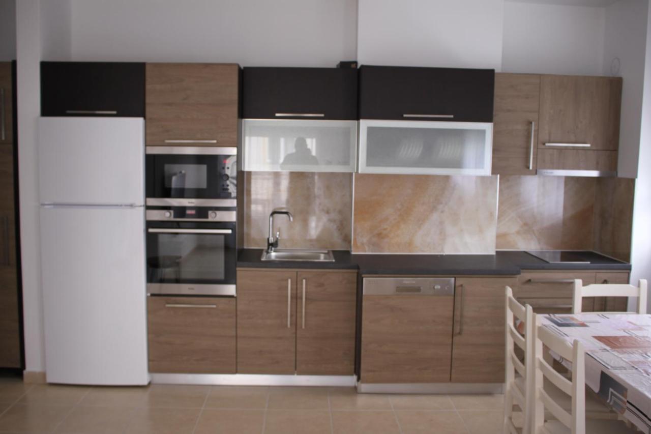 Everest Apartments Shëngjin エクステリア 写真