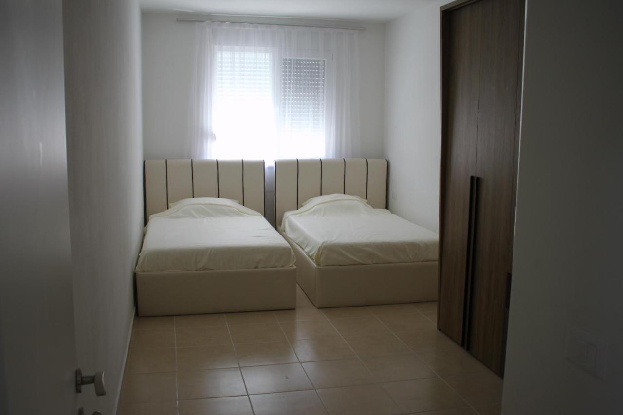 Everest Apartments Shëngjin エクステリア 写真