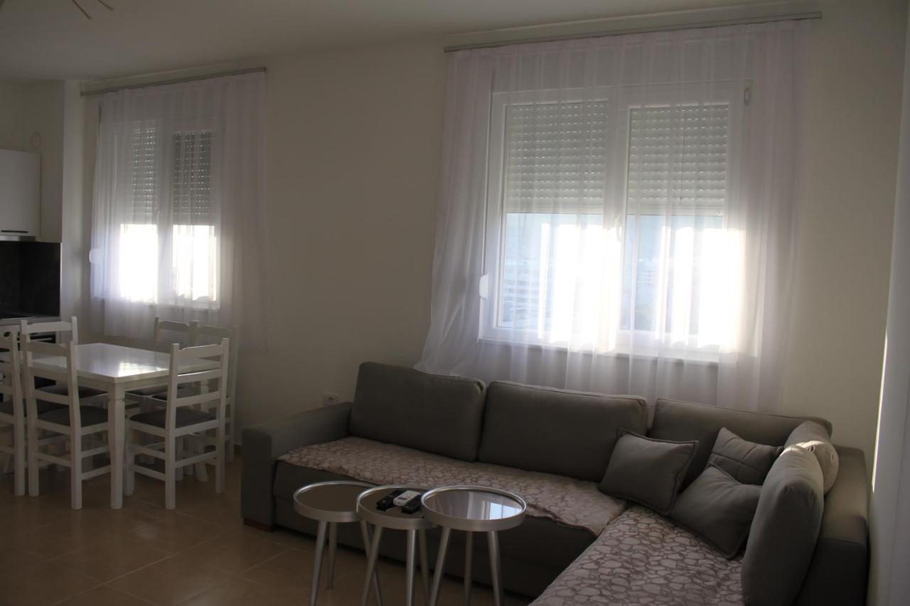 Everest Apartments Shëngjin エクステリア 写真